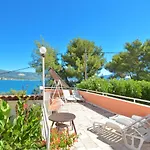 D Large With Big Terrace Next To The Appartamento